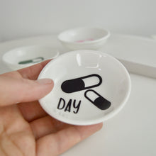 Load image into Gallery viewer, Personalised Tablet or Pill Dish - 24 Colours