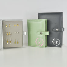 Load image into Gallery viewer, Personalised Monogram Wreah Earring Storage Book