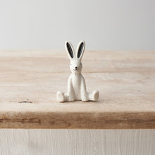 Load image into Gallery viewer, Bunny Rabbit Heart Ring Stand
